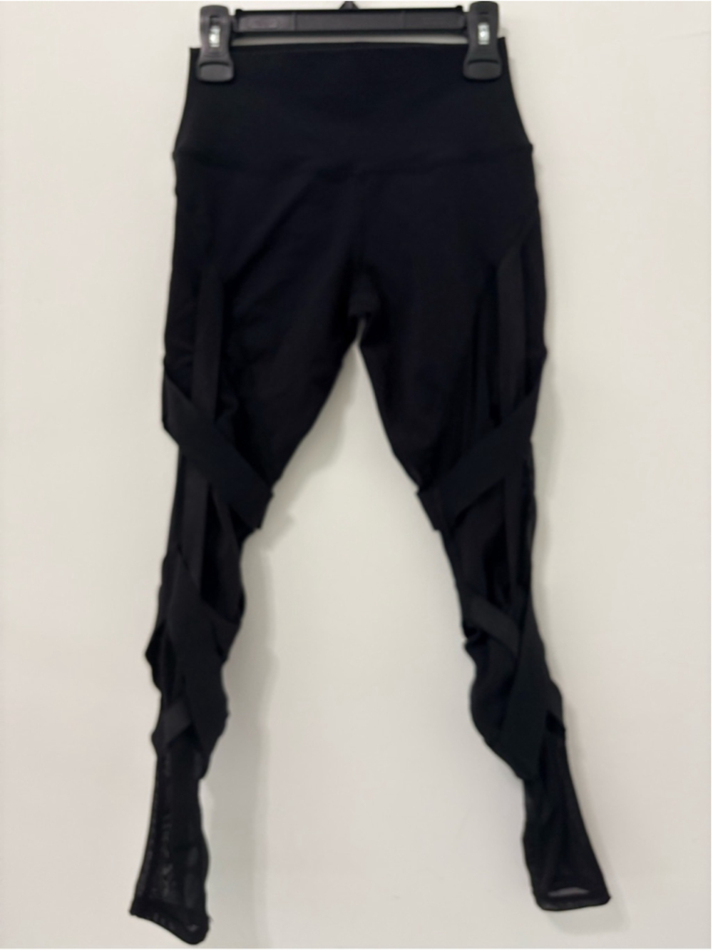 Alo Yoga High-Waist Bandage Legging Sz M Black EUC - Picture 2 of 10